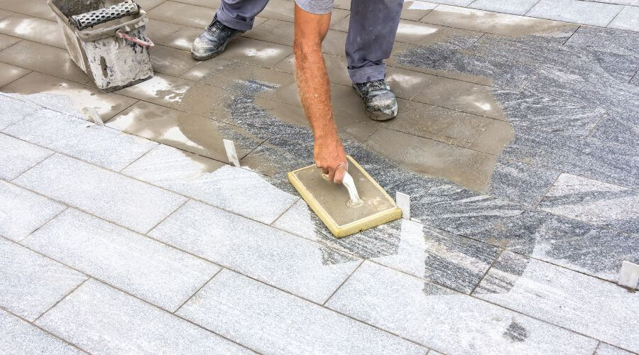 Expert new roof installation services in Forrest, IL